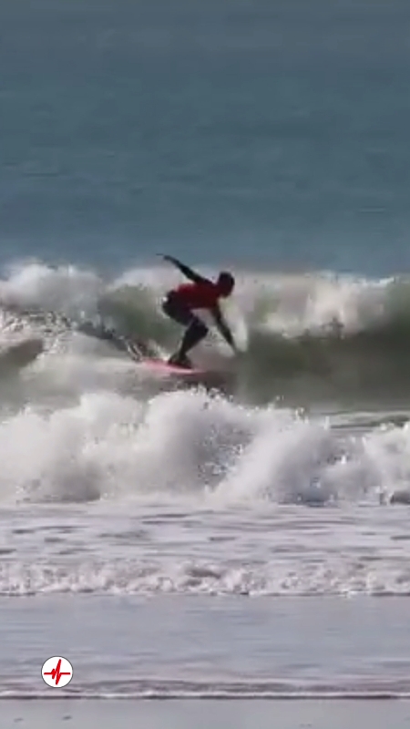 Cours de Surf à Longeville-sur-Mer près des Sables d'Olonne - Vendée