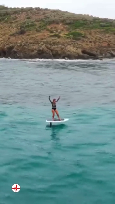 Surf Électrique près de Cannes - E-foil à Théoule-sur-Mer