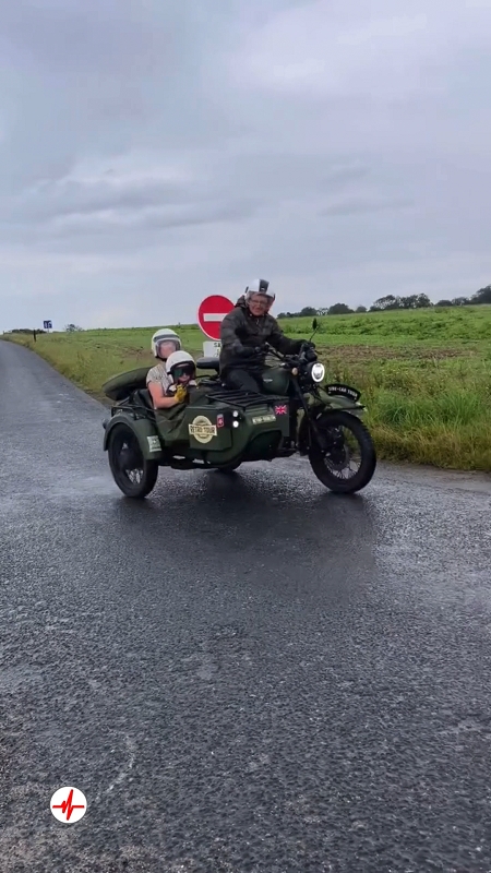 Balade en Side-Car sur les Plages du Débarquement - Bayeux