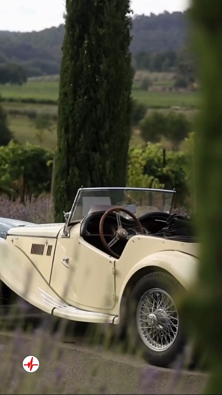 Location de Voiture Vintage à Arcachon